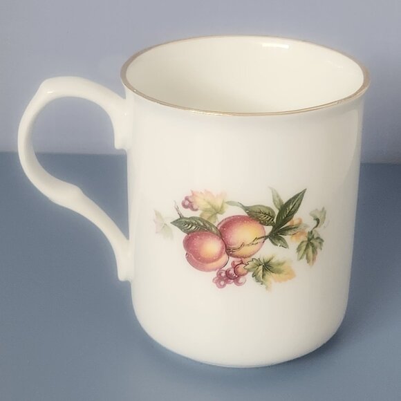 Sadler Wellington Fruit Design China Mug - Picture 2 of 4